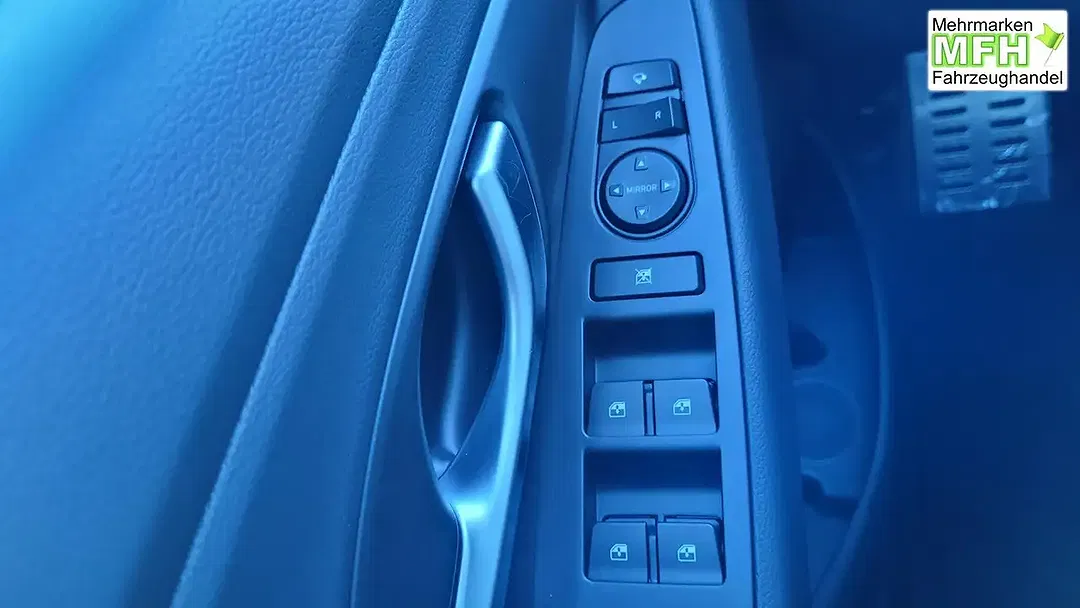 Hyundai i30 - Thumbnail 11