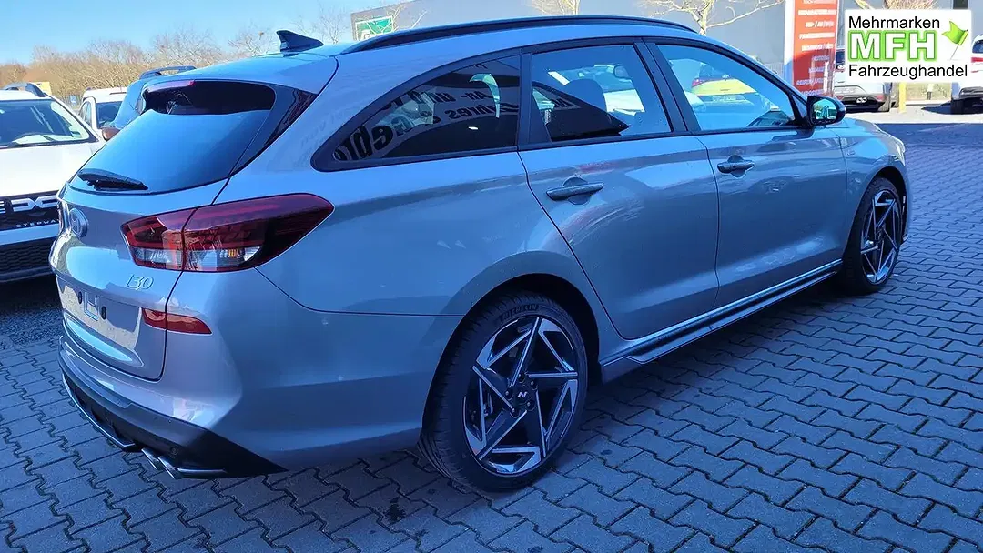 Hyundai i30 - Thumbnail 4