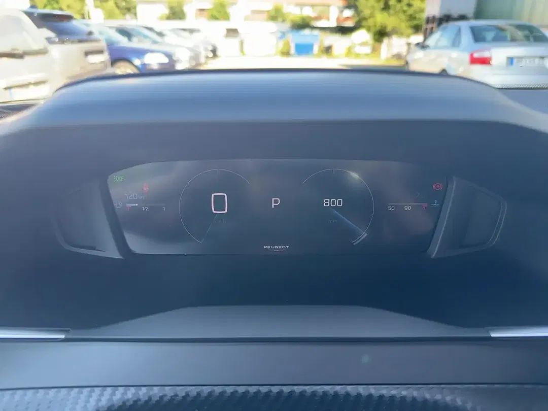 Peugeot 2008 - Thumbnail 14