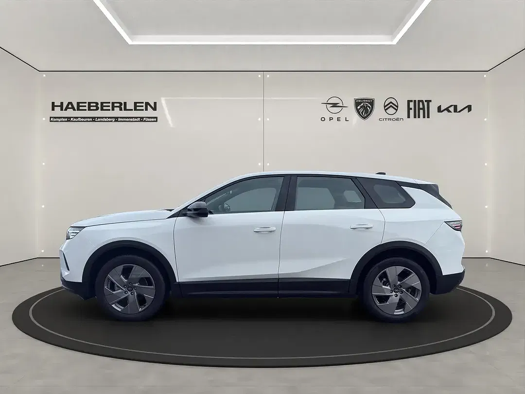 Opel Grandland - Thumbnail 2