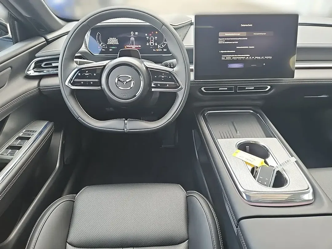 Mazda 6e - Thumbnail 9