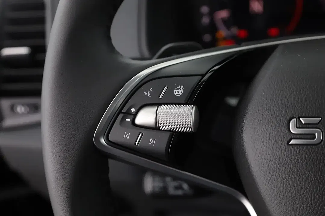 Skoda Karoq - Thumbnail 14