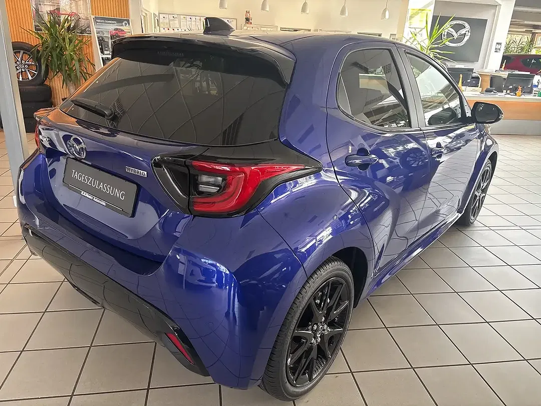 Mazda 2 - Thumbnail 4