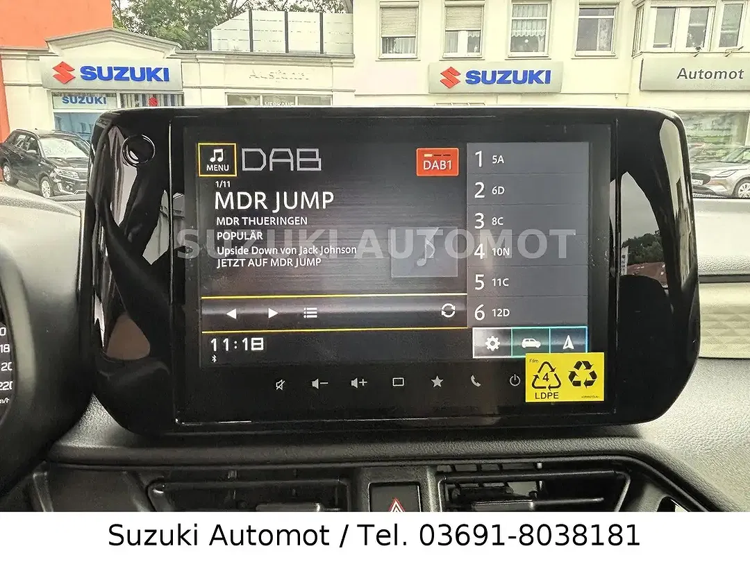 Suzuki Swift - Thumbnail 9