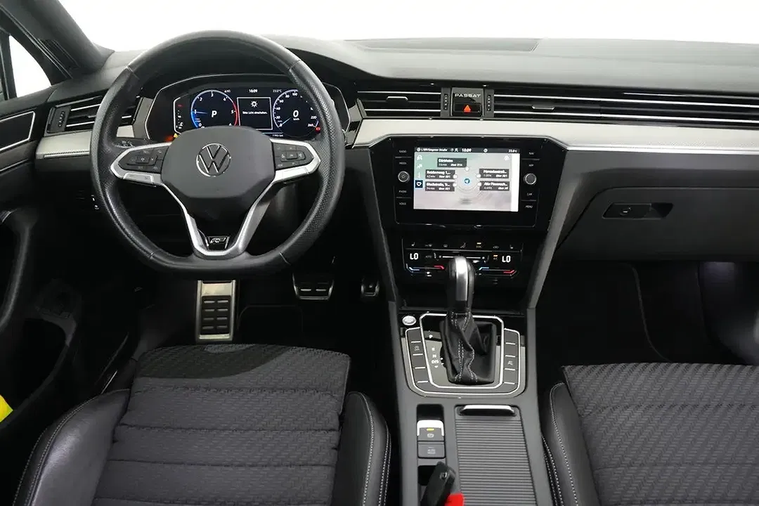 Volkswagen Passat Variant - Thumbnail 11