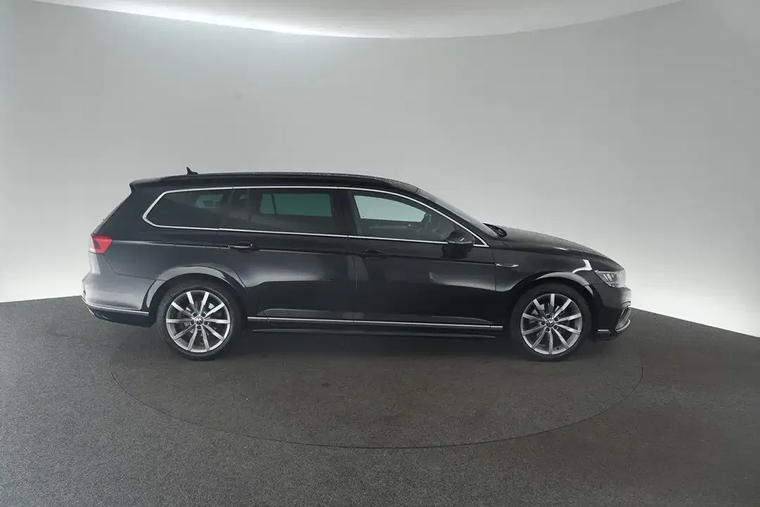 Volkswagen Passat Variant - Thumbnail 6