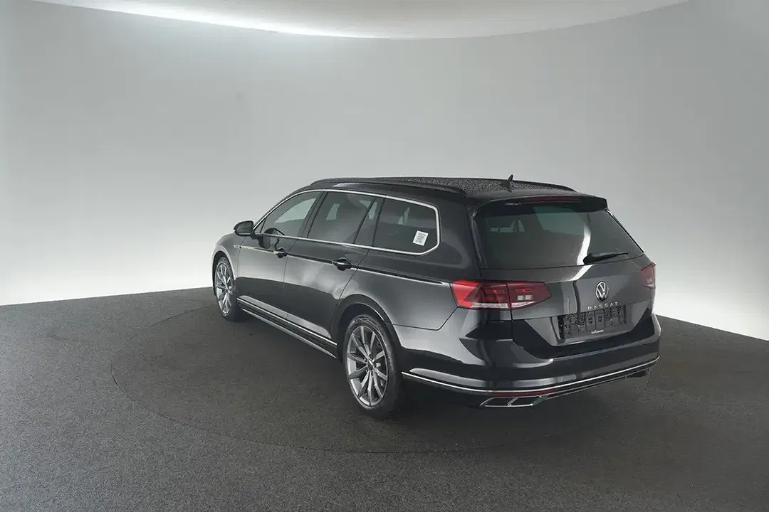 Volkswagen Passat Variant - Thumbnail 8