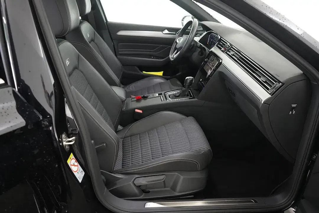 Volkswagen Passat Variant - Thumbnail 9