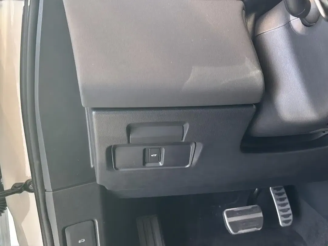 Land Rover Range Rover Evoque - Thumbnail 13