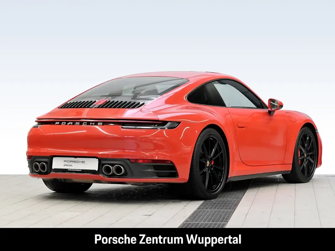 Porsche 992 - Thumbnail 4