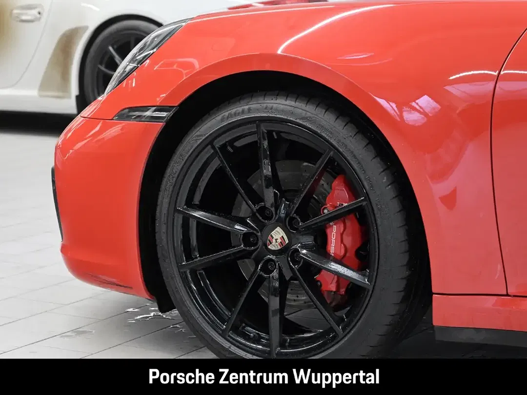 Porsche 992 - Thumbnail 7