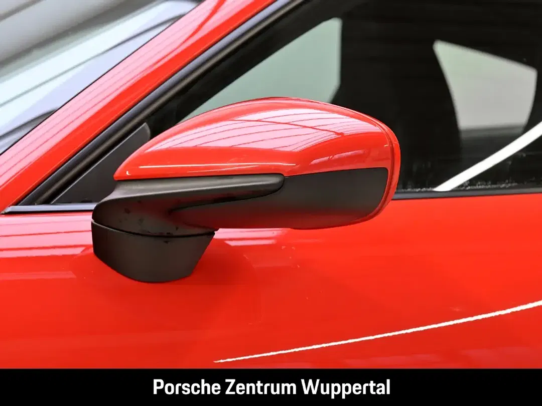 Porsche 992 - Thumbnail 8