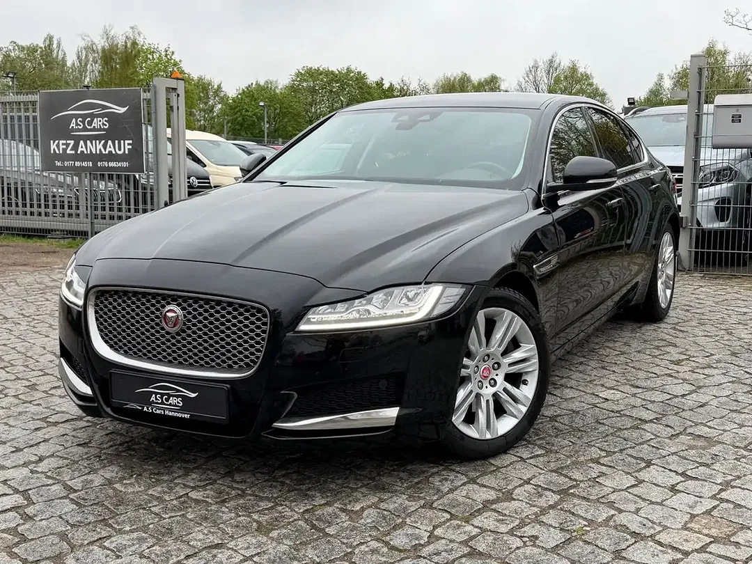 Jaguar XF 25d 4x4 Pure