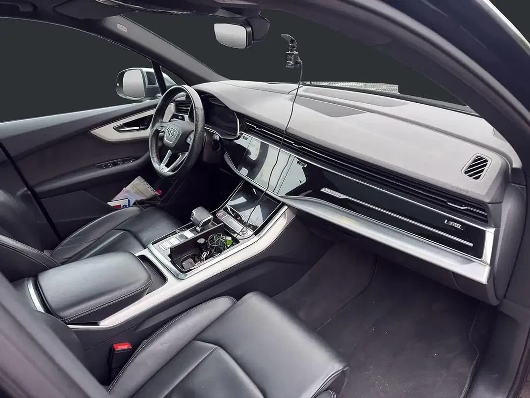 Audi SQ7 - Thumbnail 12