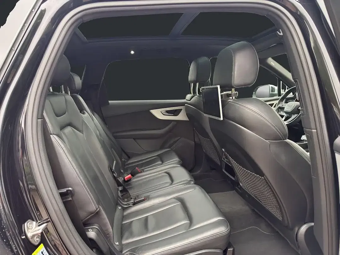 Audi SQ7 - Thumbnail 13