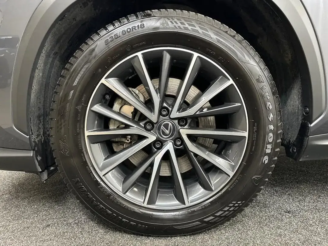Lexus NX 450h+ - Thumbnail 7