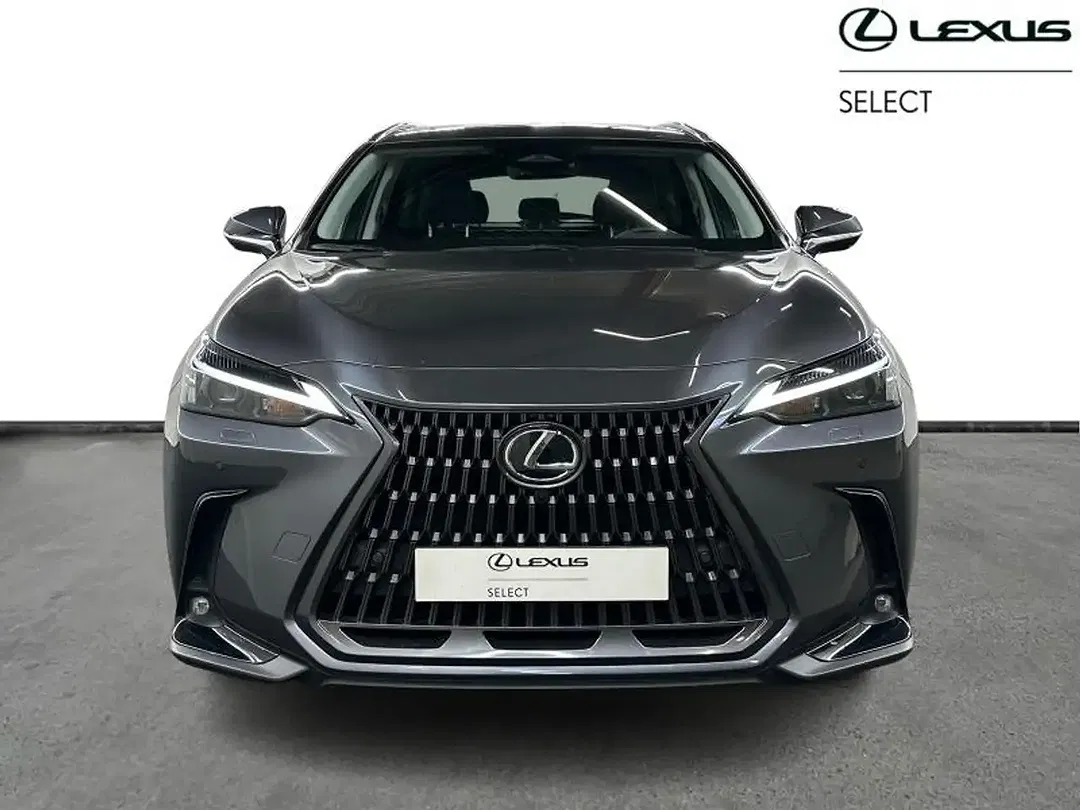 Lexus NX 450h+ - Thumbnail 3