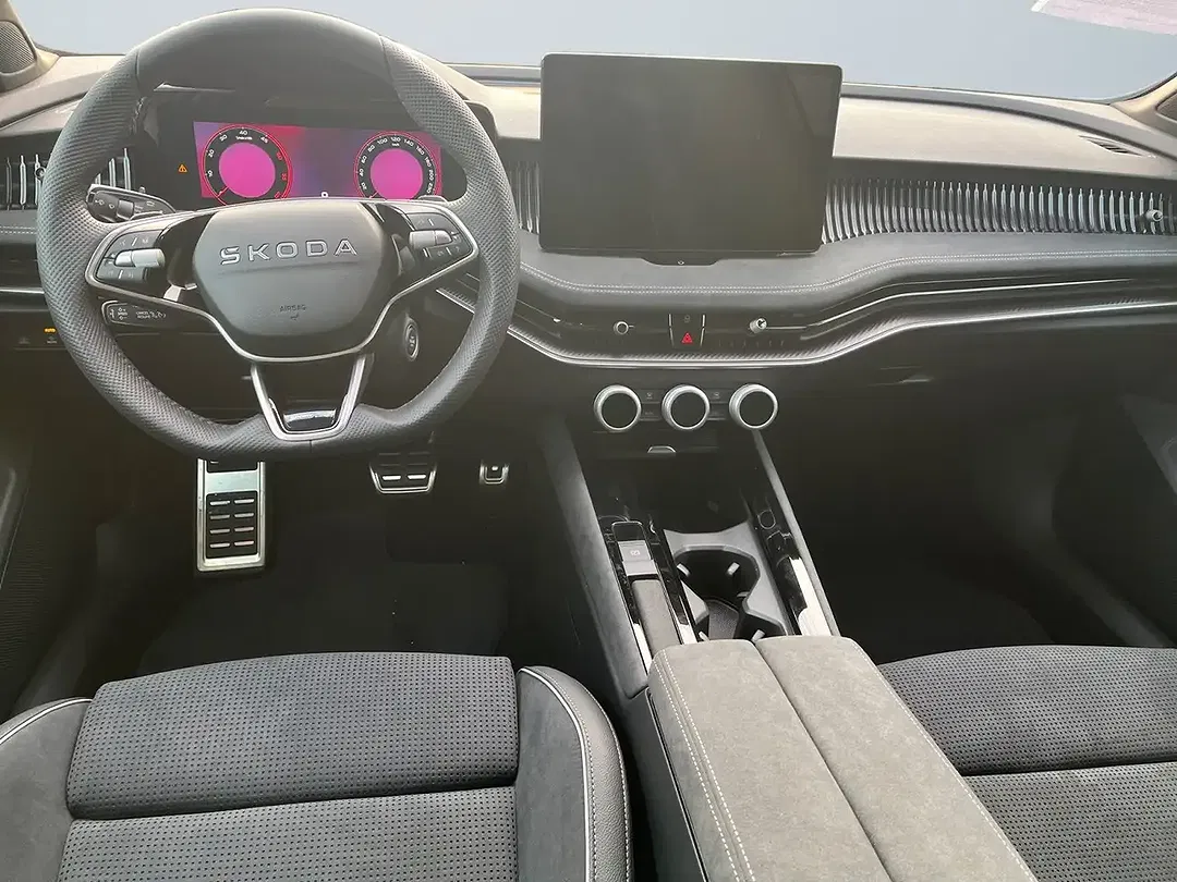 Skoda Superb - Thumbnail 8