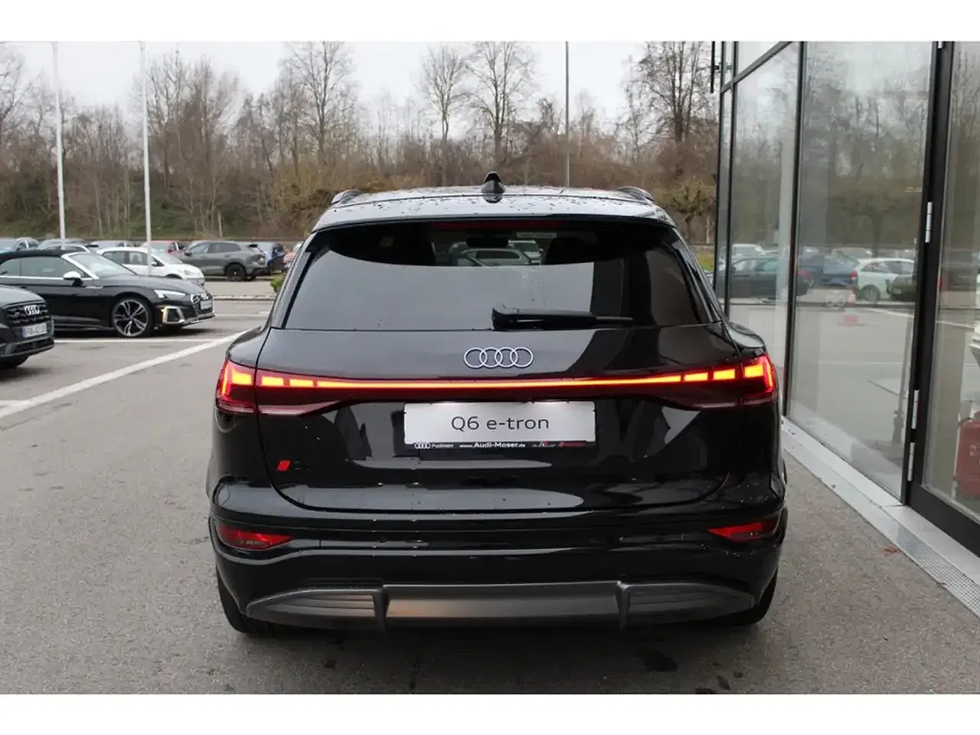 Audi Q6 e-tron - Thumbnail 3