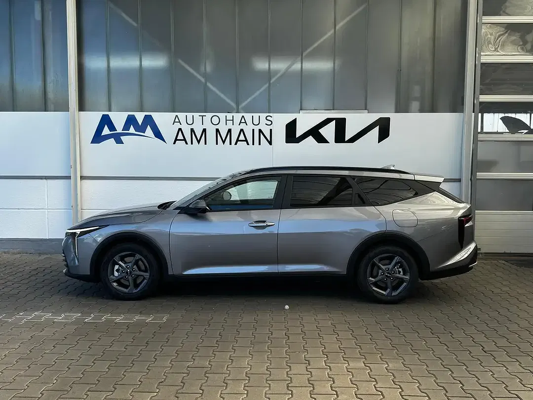 Kia K4 - Thumbnail 3