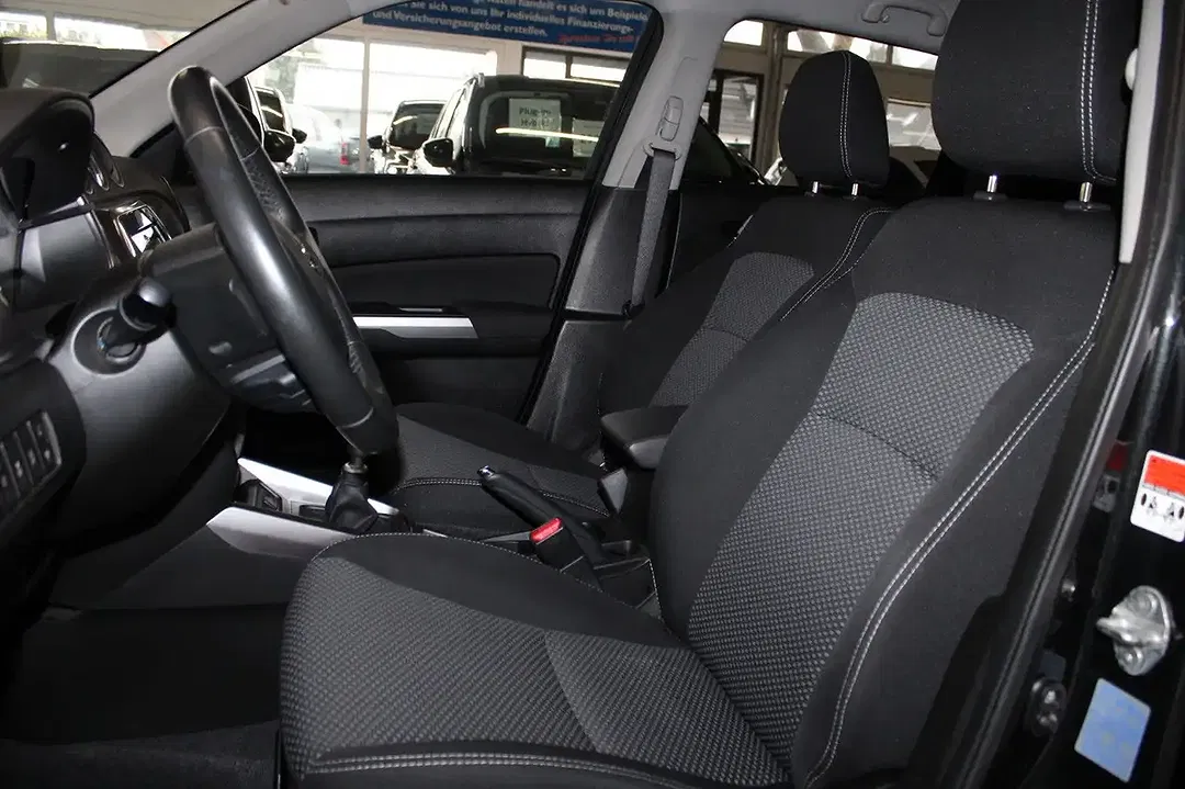 Suzuki Vitara - Thumbnail 10