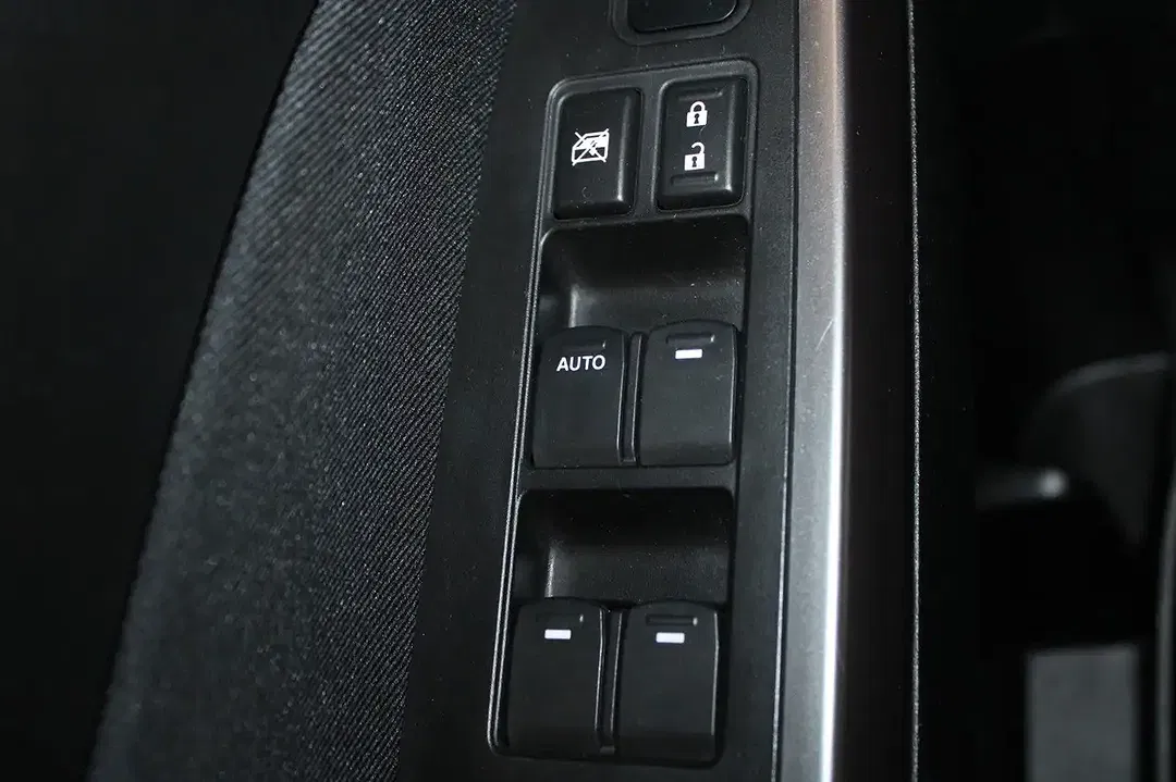 Suzuki Vitara - Thumbnail 13