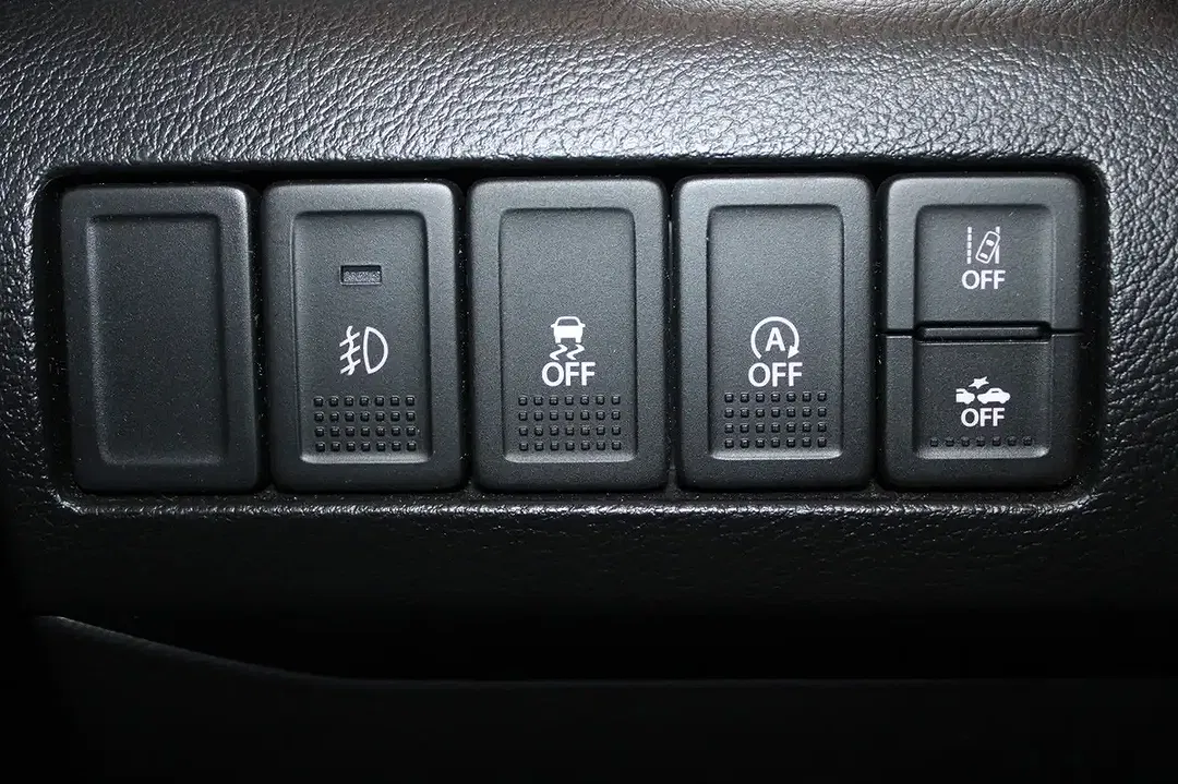 Suzuki Vitara - Thumbnail 14