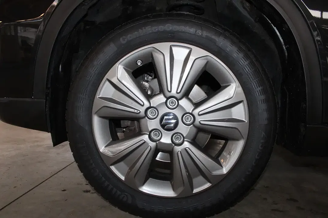 Suzuki Vitara - Thumbnail 8