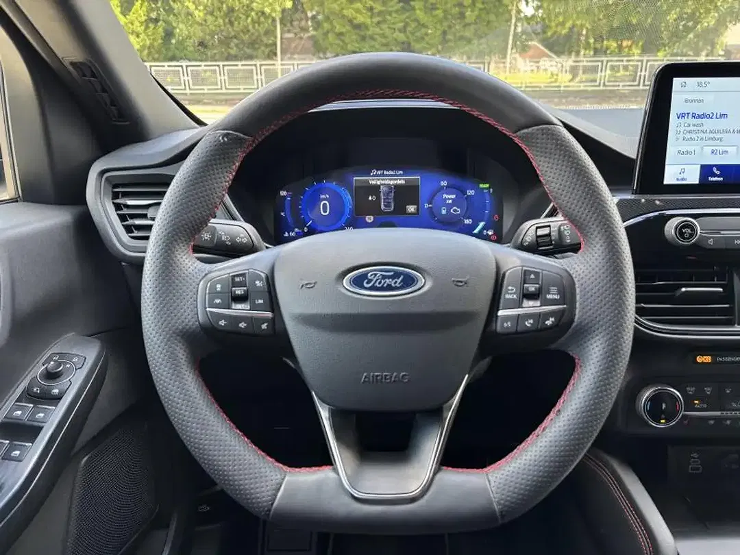 Ford Kuga - Thumbnail 6