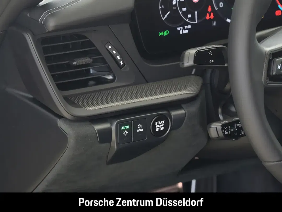 Porsche 992 - Thumbnail 14