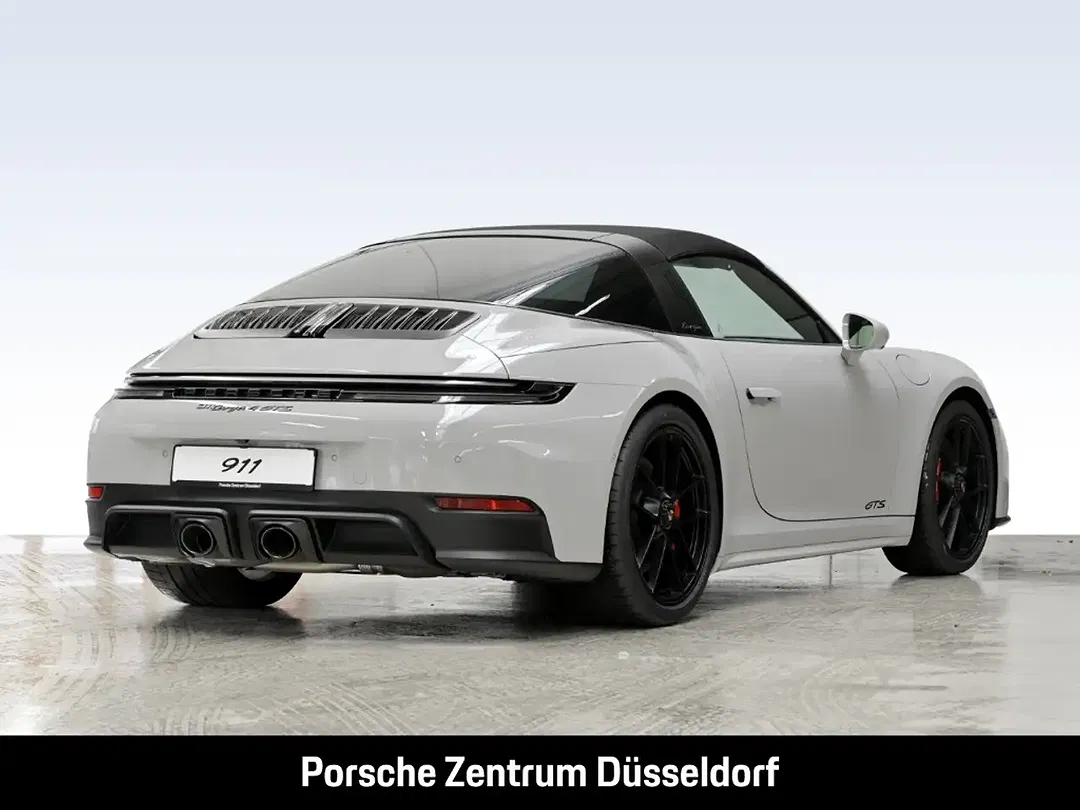 Porsche 992 - Thumbnail 4