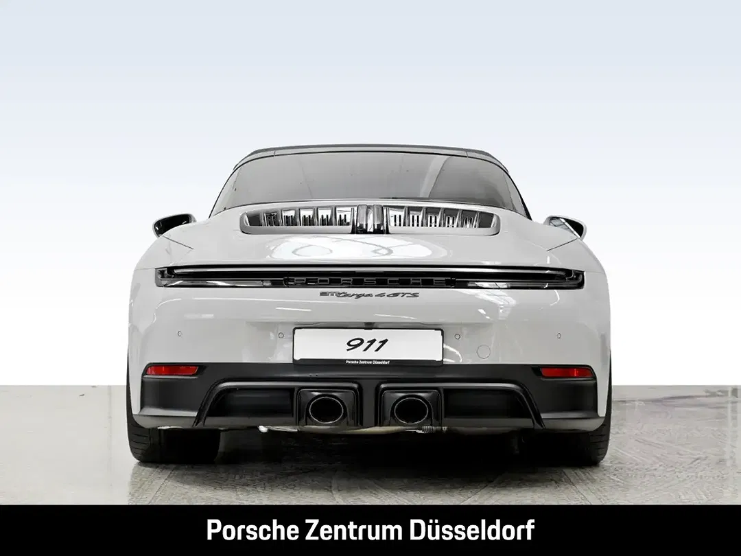 Porsche 992 - Thumbnail 5