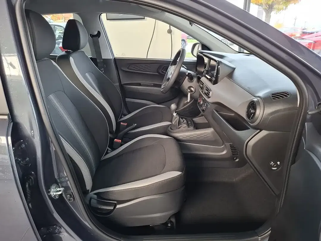 Hyundai i10 - Thumbnail 11