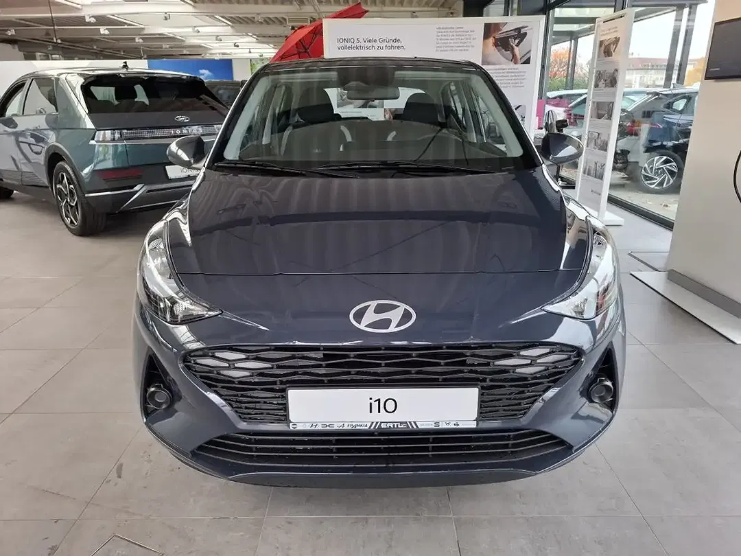 Hyundai i10 - Thumbnail 3