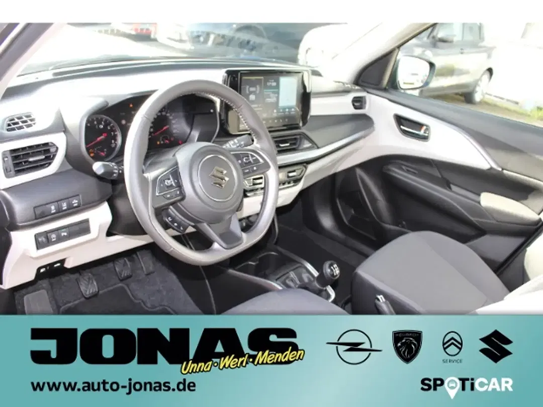Suzuki Swift - Thumbnail 11