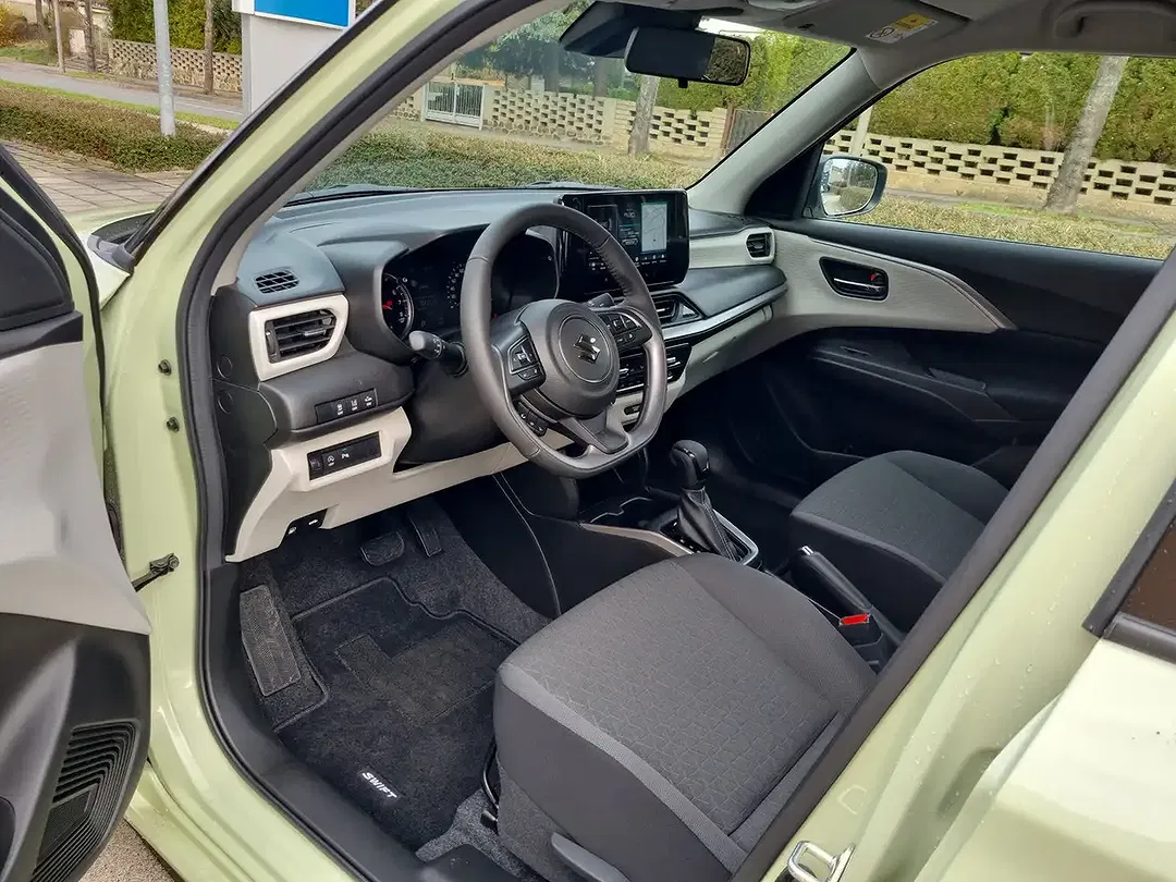 Suzuki Swift - Thumbnail 13