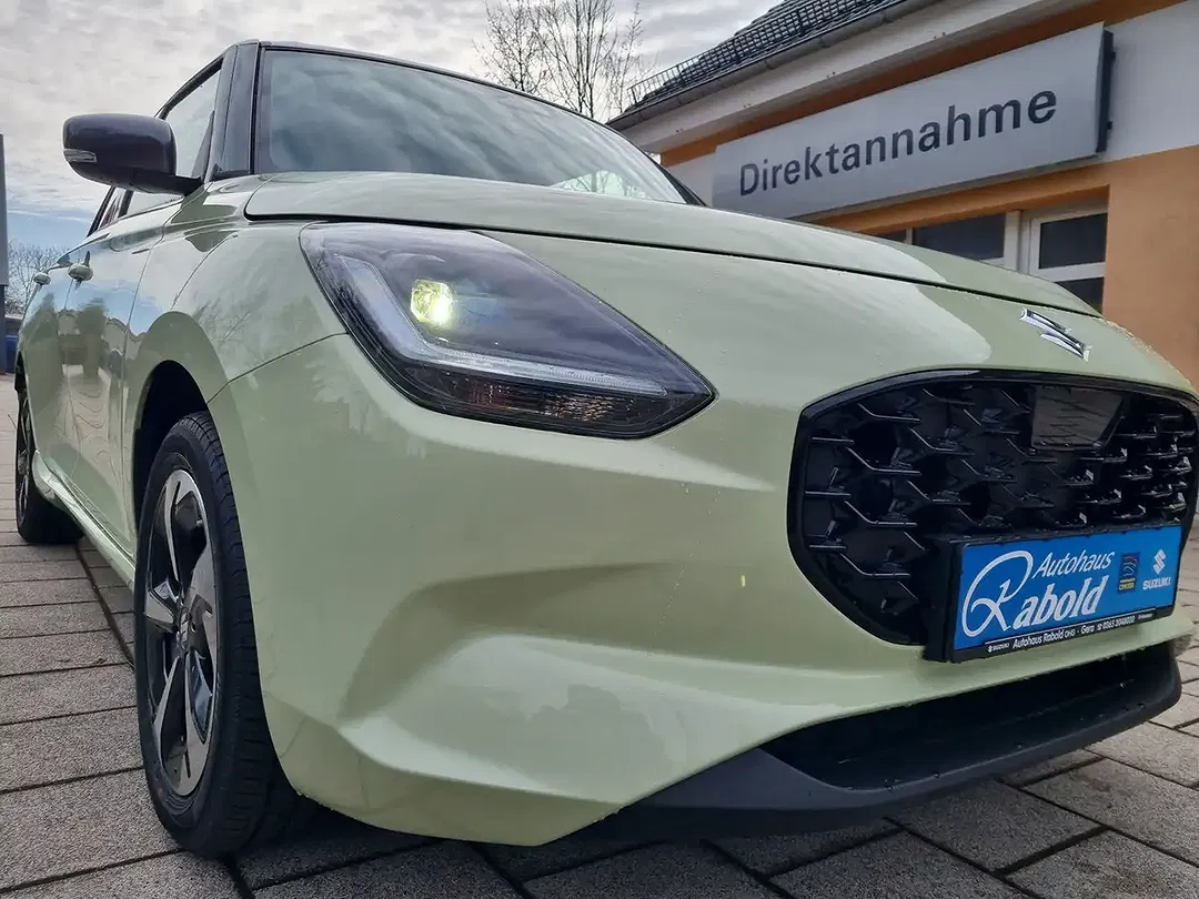 Suzuki Swift - Thumbnail 8