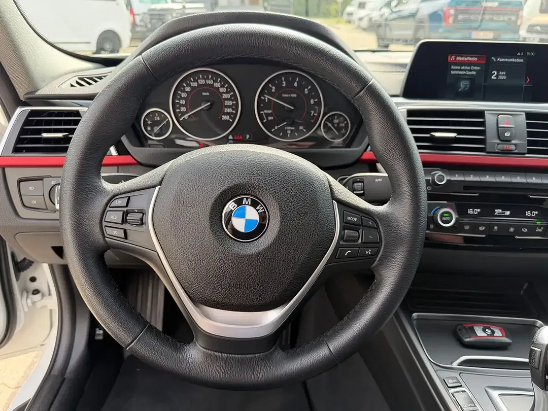 BMW 318 - Thumbnail 11
