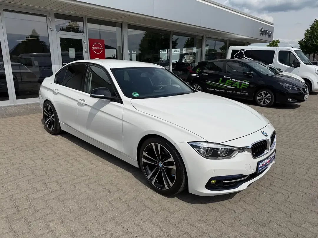 BMW 318 - Thumbnail 3