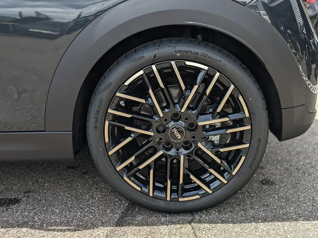 MINI Cooper S - Thumbnail 9