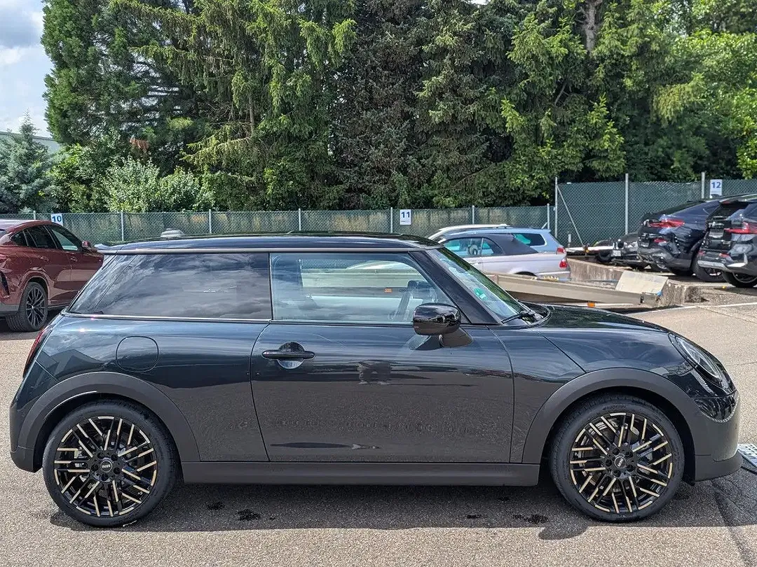 MINI Cooper S - Thumbnail 4