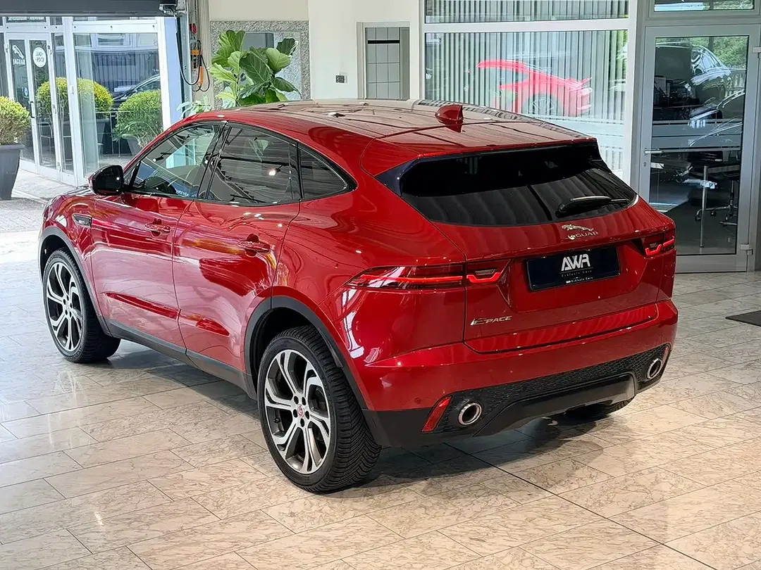 Jaguar E-Pace - Thumbnail 3