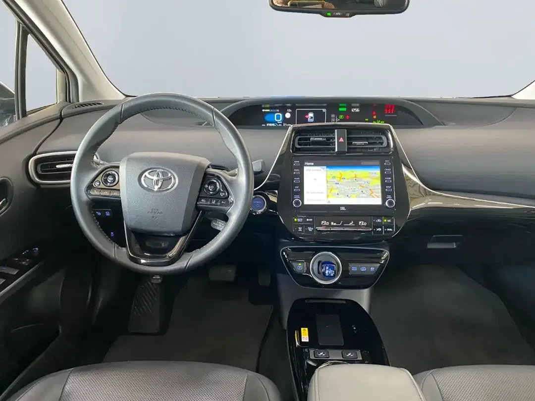 Toyota Prius - Thumbnail 10