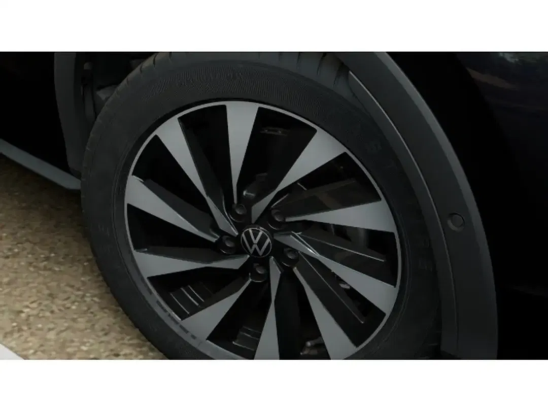 Volkswagen T-Roc - Thumbnail 10
