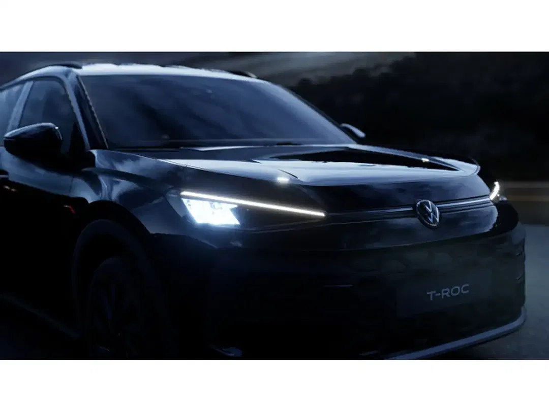 Volkswagen T-Roc - Thumbnail 11
