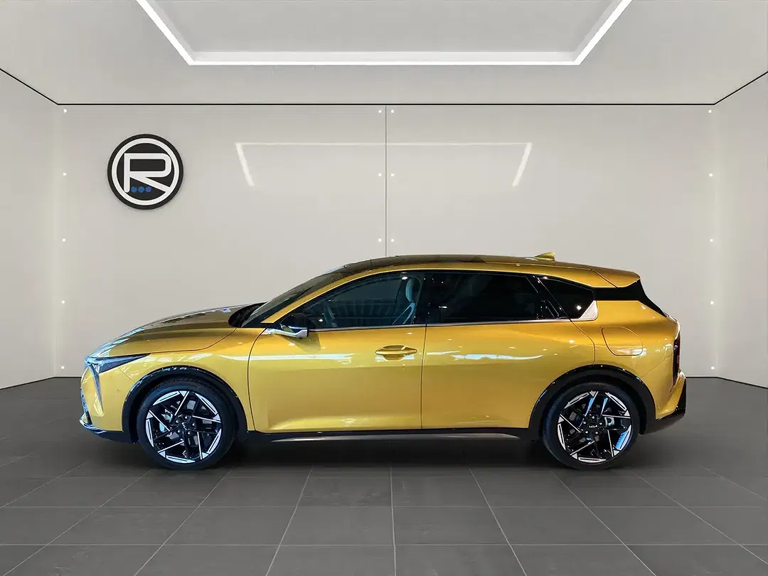 Kia K4 - Thumbnail 3