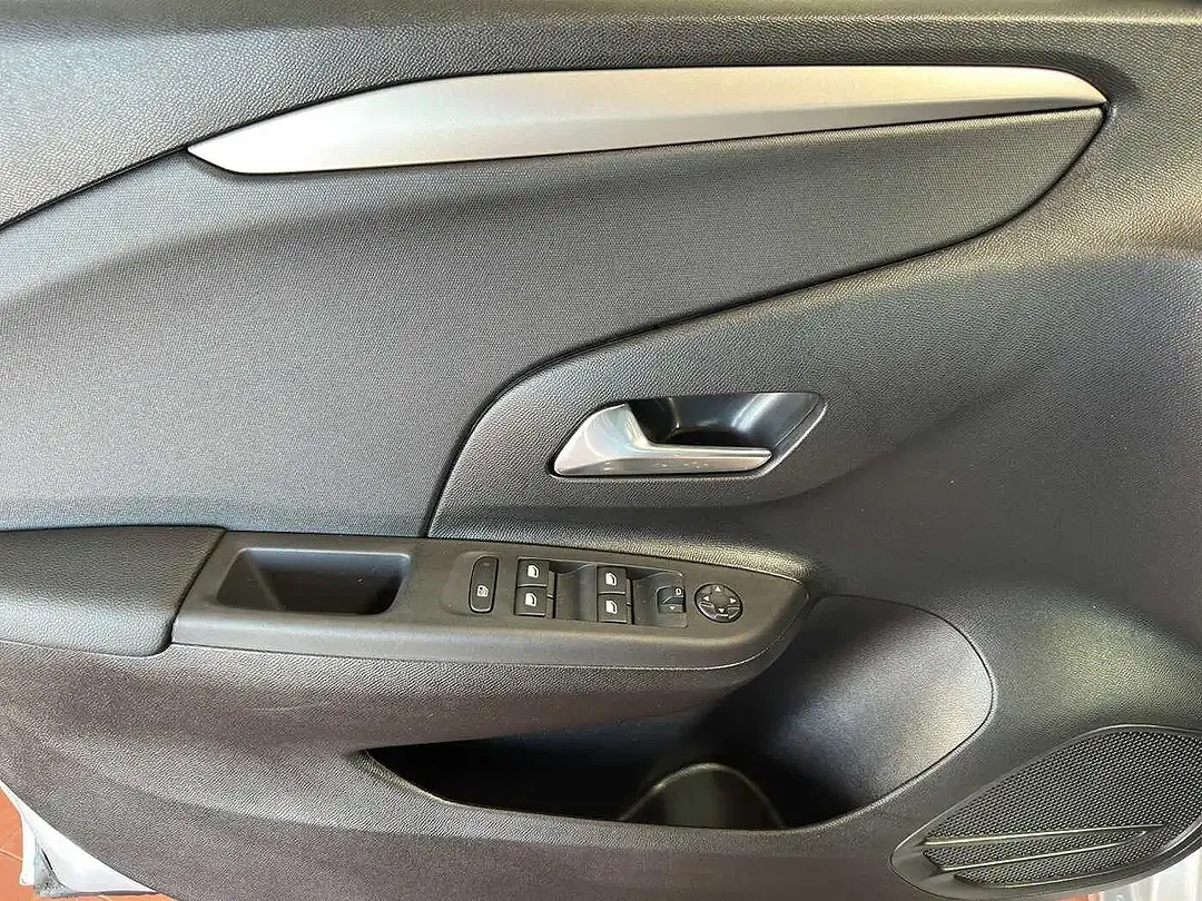 Opel Corsa - Thumbnail 10