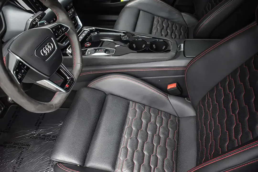 Audi RS e-tron GT - Thumbnail 16