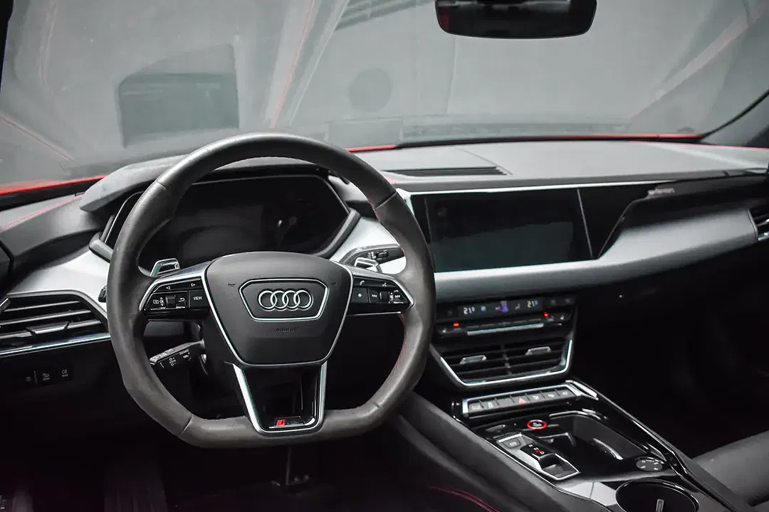 Audi RS e-tron GT - Thumbnail 18