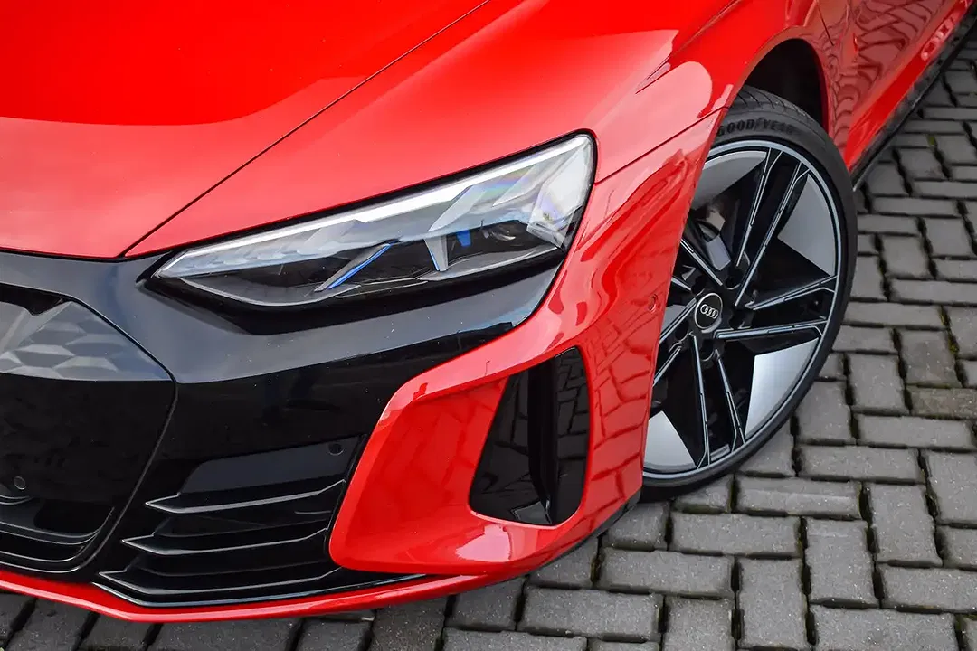 Audi RS e-tron GT - Thumbnail 2